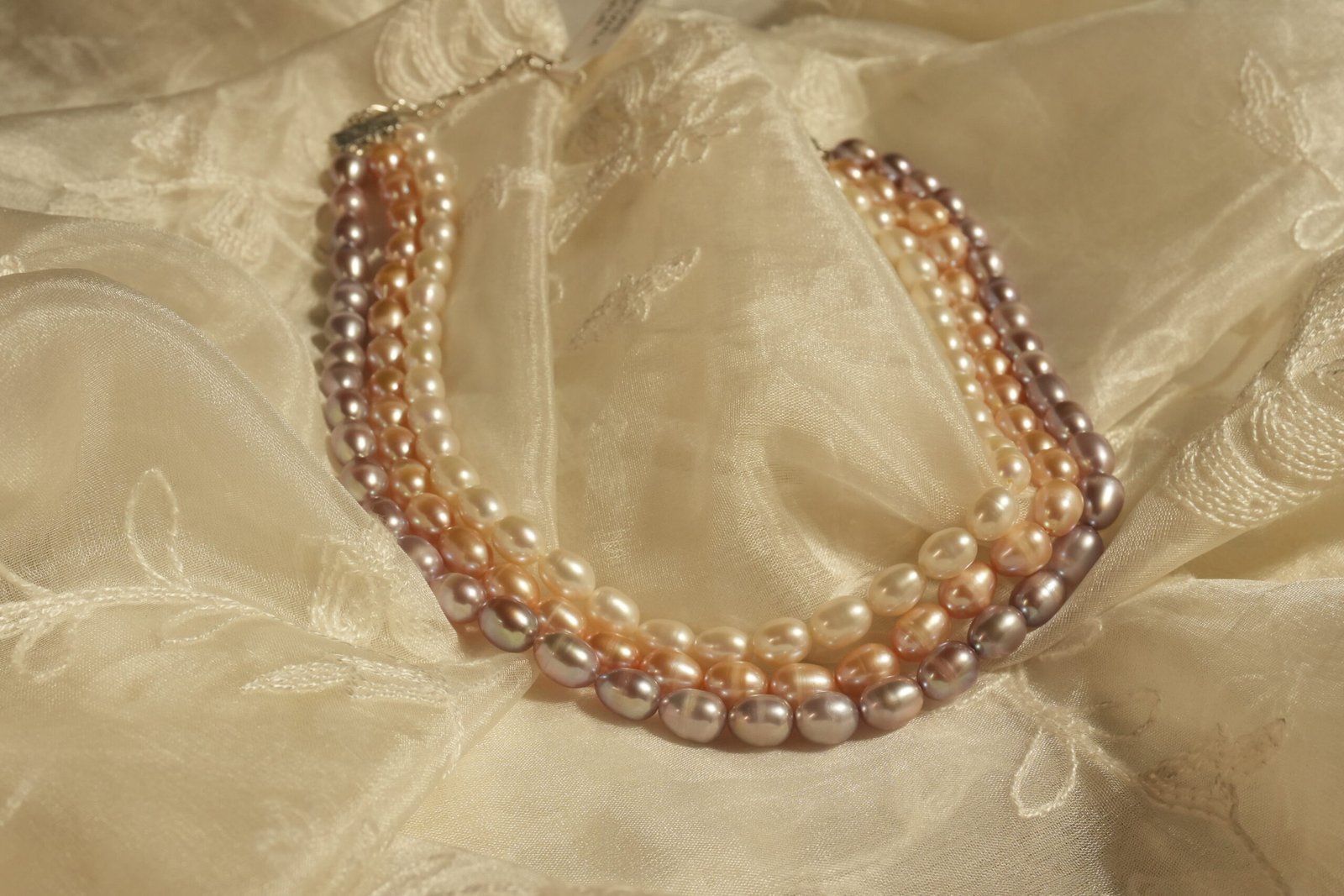 3 Line & 3 Tone Necklace