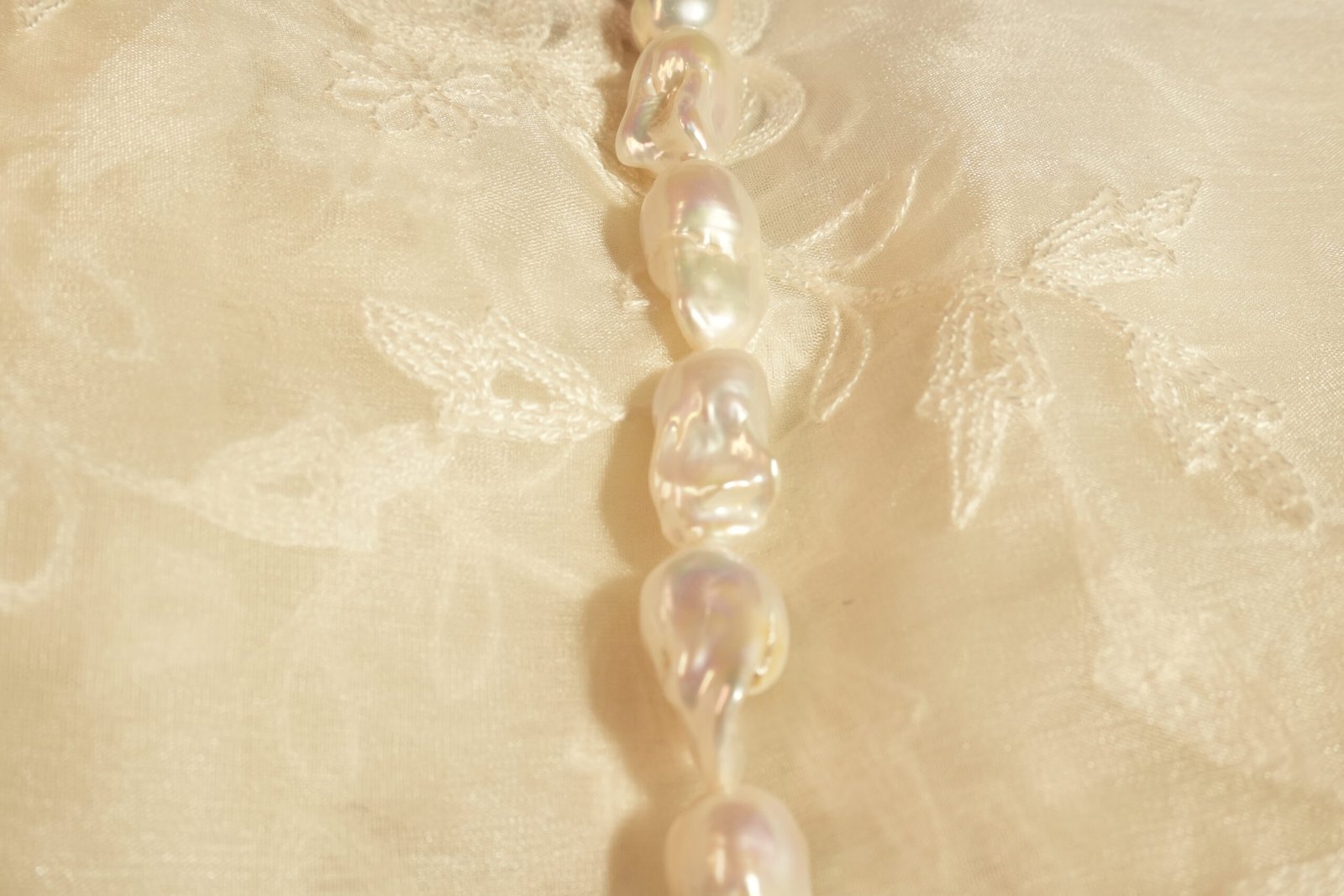 Freshwater Baroque Pearl Necklace Set
