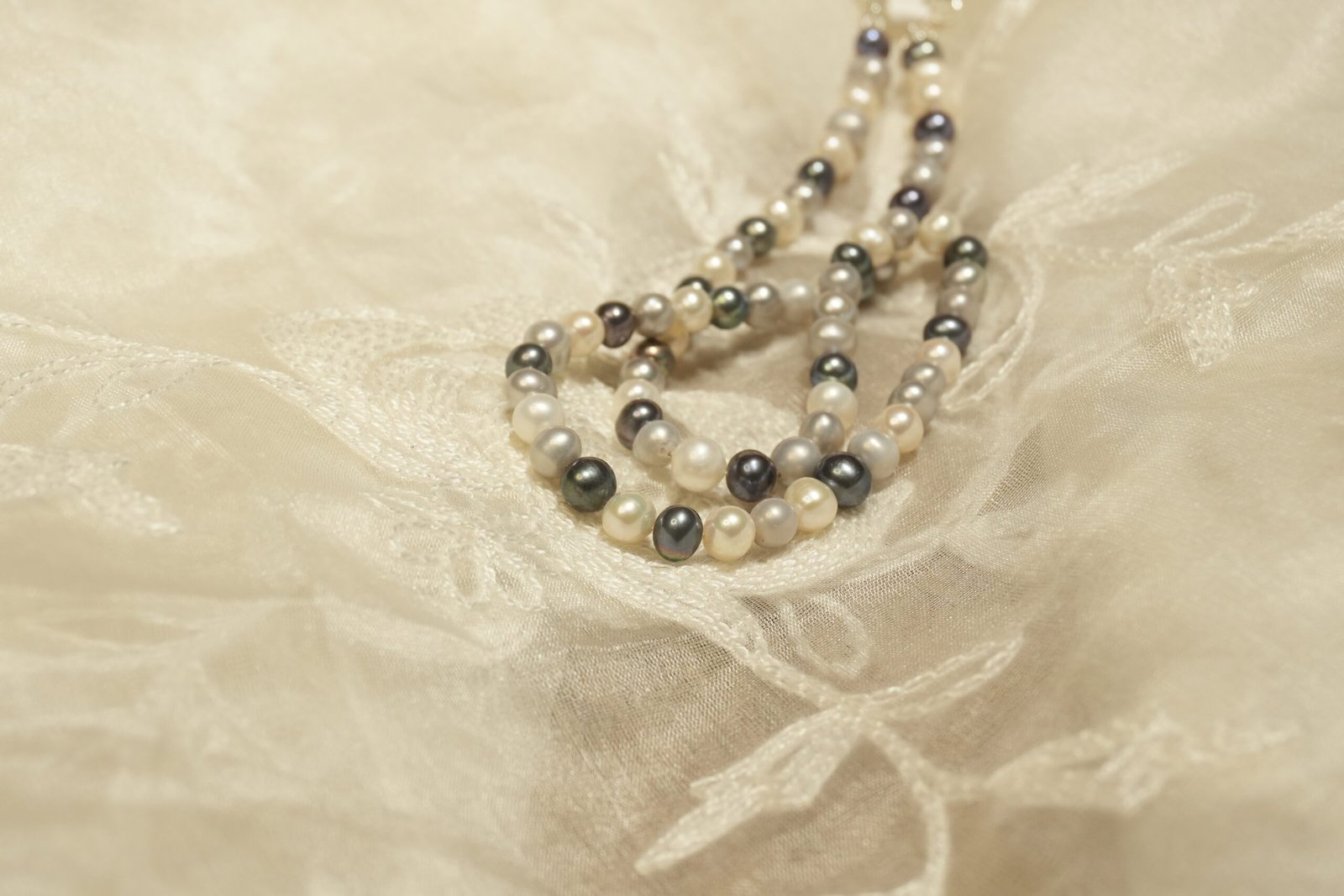 Grey Fresh Water Pearl Necklace - Image 2