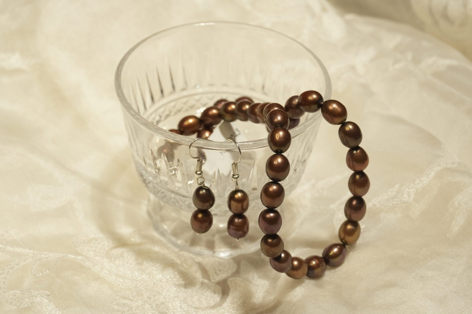 Brown Fresh Water Pearl Necklace with Metal Earrings