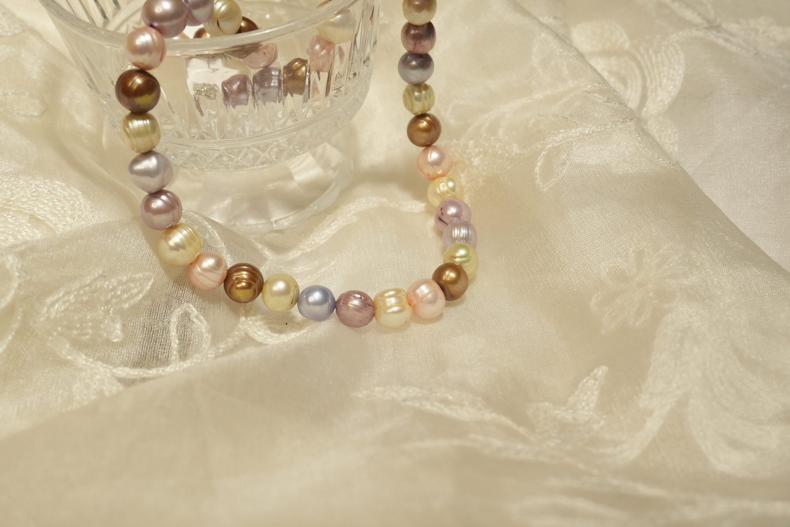 Fresh Water Multicoloured Pearl Necklace with Earrings - Image 5