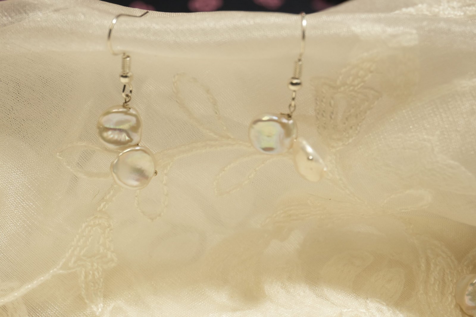 Bespoke Cream Baroque Necklace Set with Earrings - Image 8