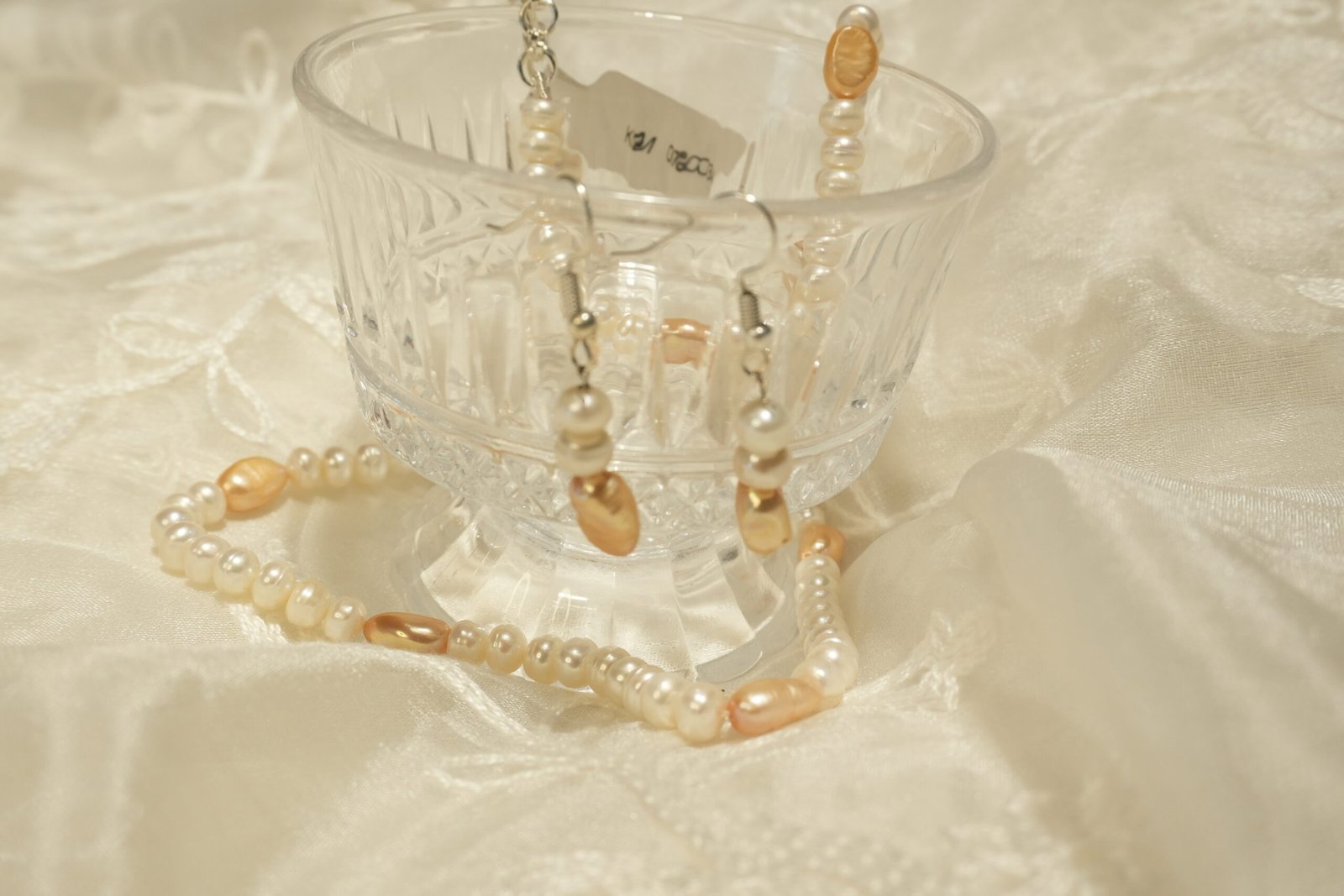 Fresh Water Pearl Necklace With Metal Clasp With Metal Earrings - Image 4
