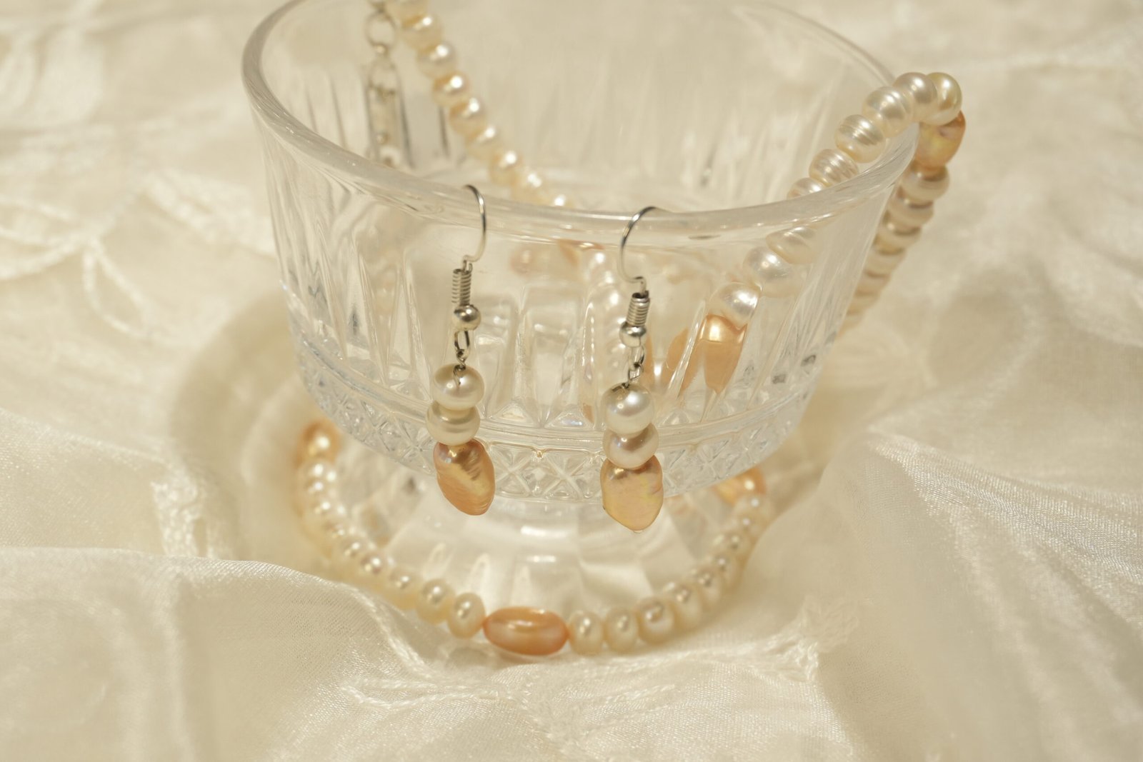 Fresh Water Pearl Necklace With Metal Clasp With Metal Earrings - Image 3