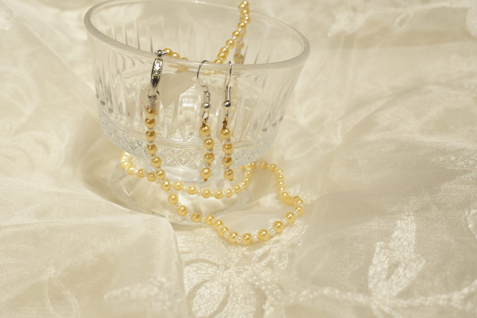 Beautiful Glass Beads Imitation Necklace with Earrings - Image 5