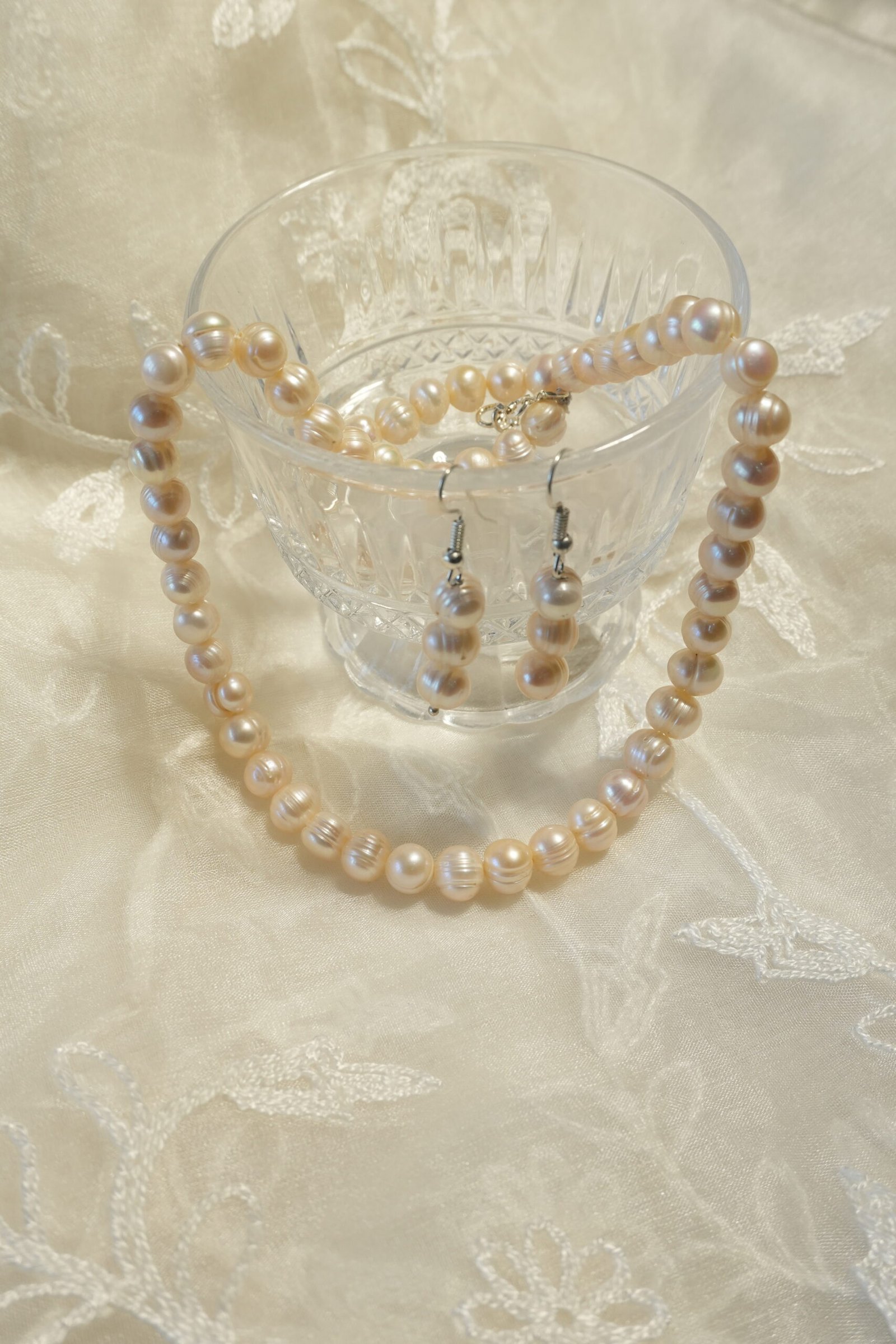 Fresh Water Pearl Necklace With Metal Clasp With Metal Earrings - Image 2