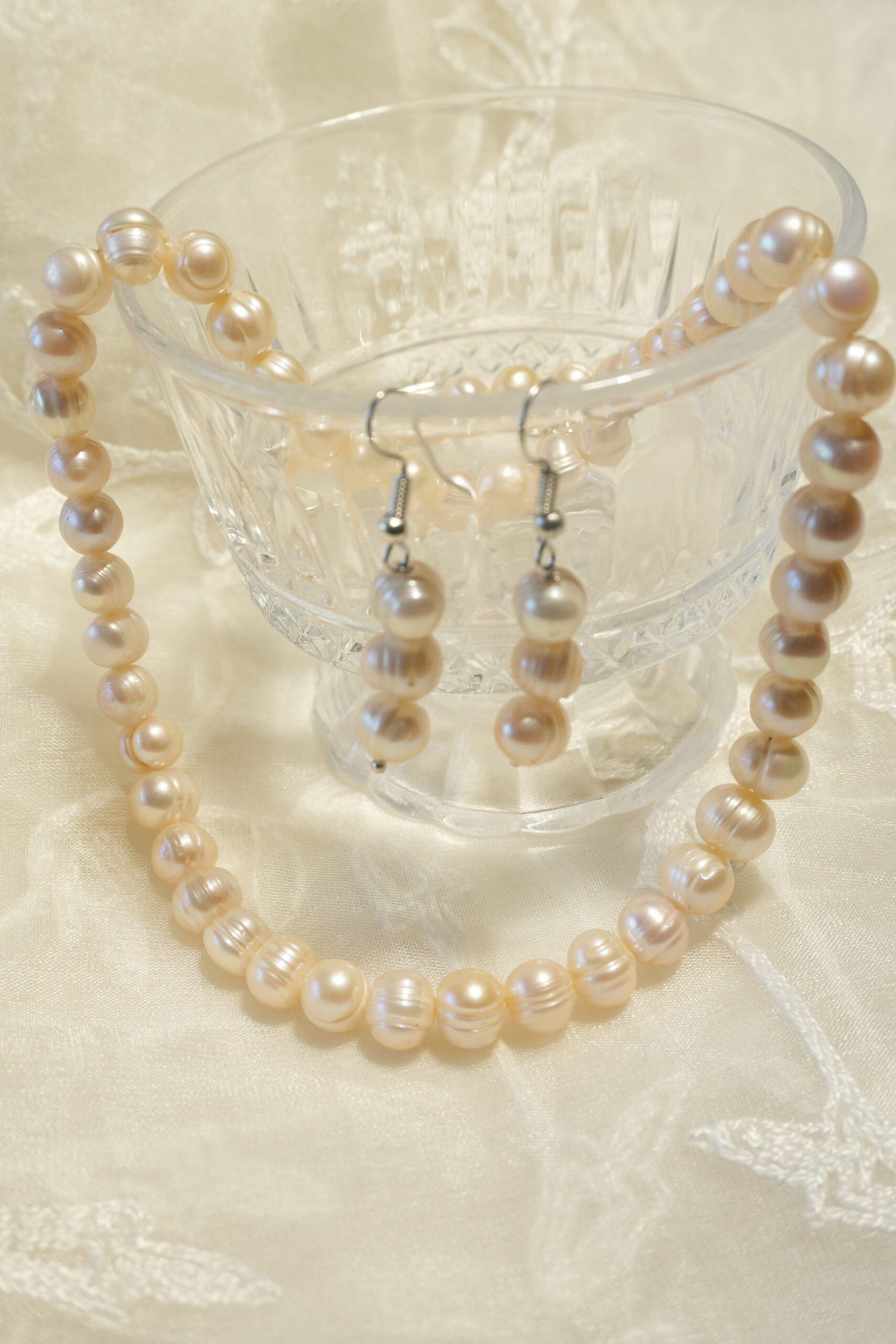 Fresh Water Pearl Necklace With Metal Clasp With Metal Earrings