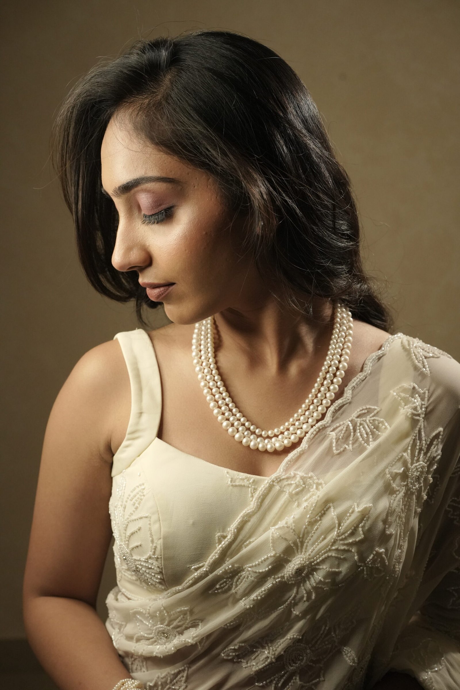 Three-Line Classic Pearl Necklace