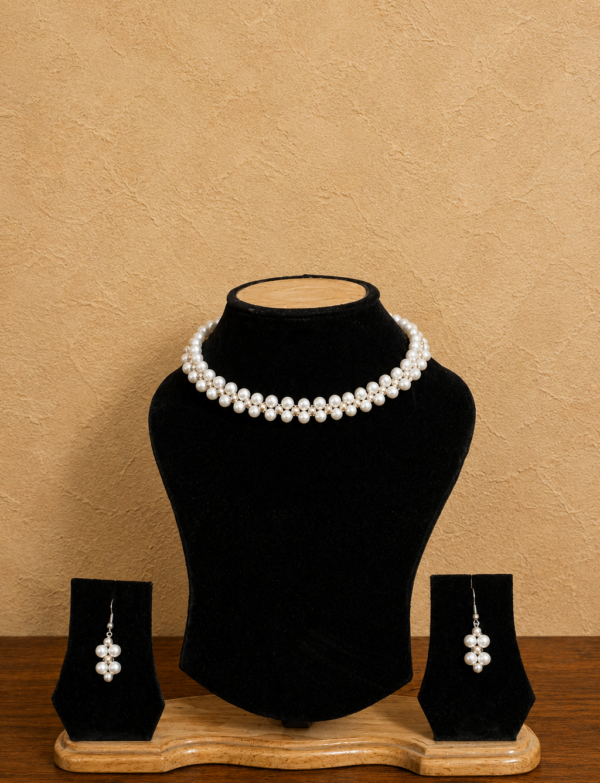 Fresh Water Pearl Necklace with Metal Clasp with Metal Earrings