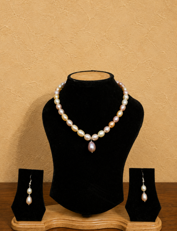 Fresh Water Pearl Necklace with Metal Clasp with Metal Earrings