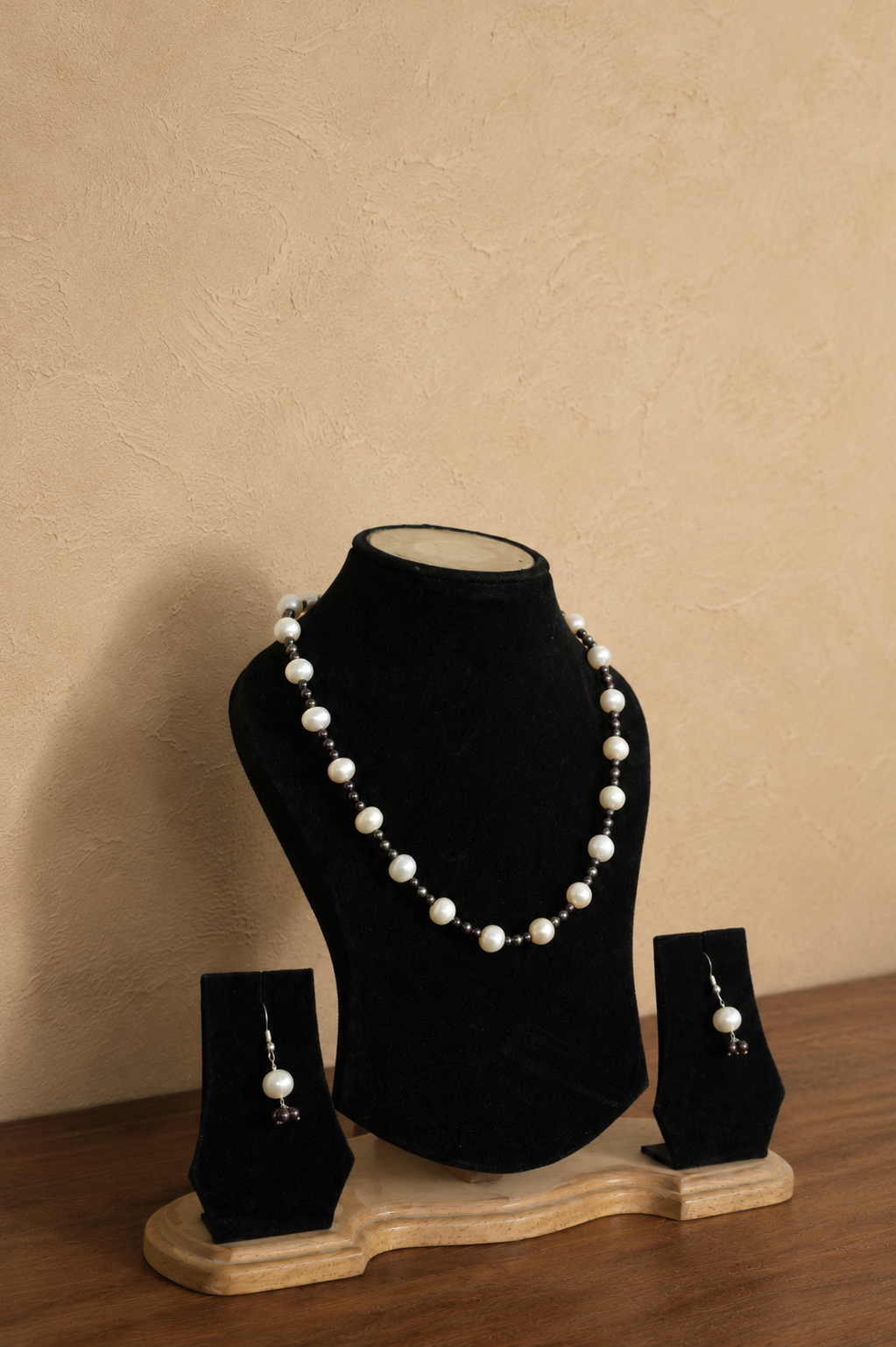 Fresh Water Pearl Necklace with Metal Clasp with Metal Earrings - Image 2