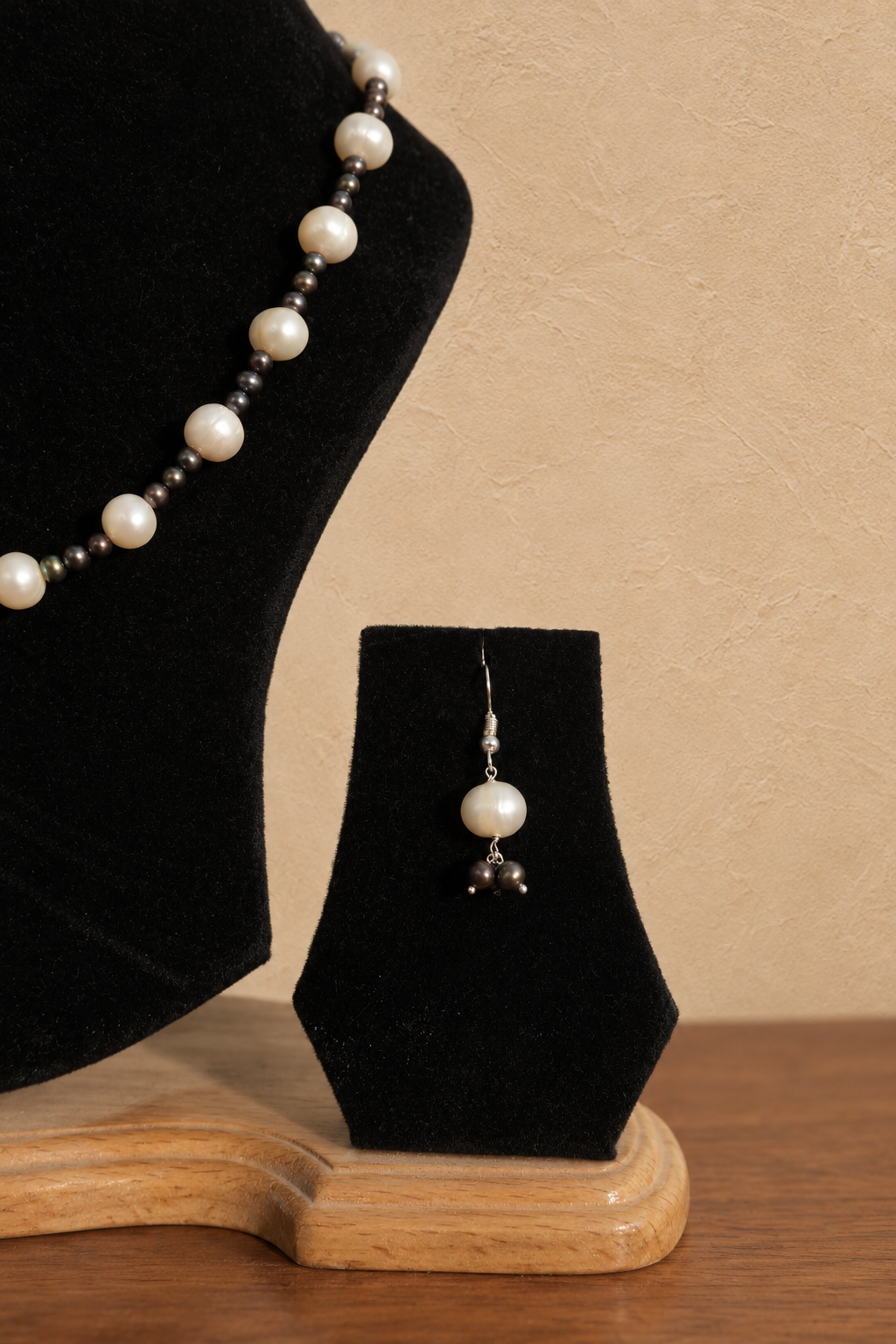 Fresh Water Pearl Necklace with Metal Clasp with Metal Earrings - Image 3