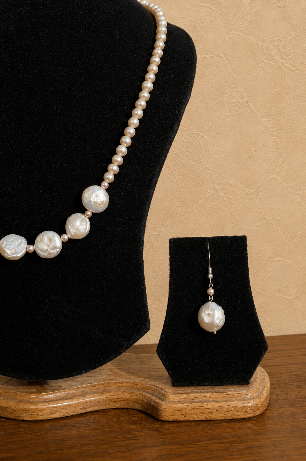 Fresh Water Pearl Necklace with Metal Clasp with Metal Earrings - Image 3