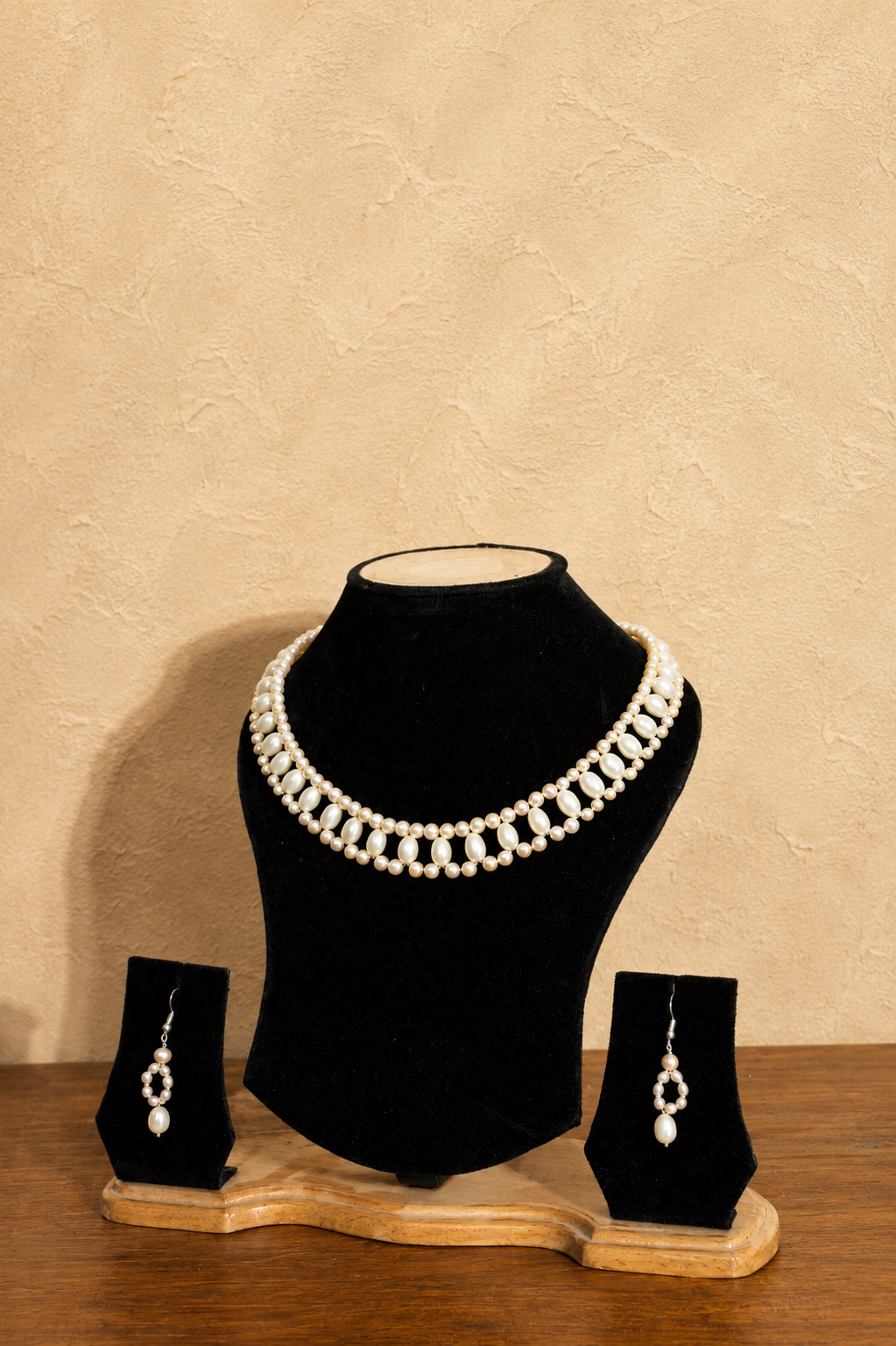 Fresh Water Pearl Necklace with Metal Clasp with Metal Earrings - Image 2