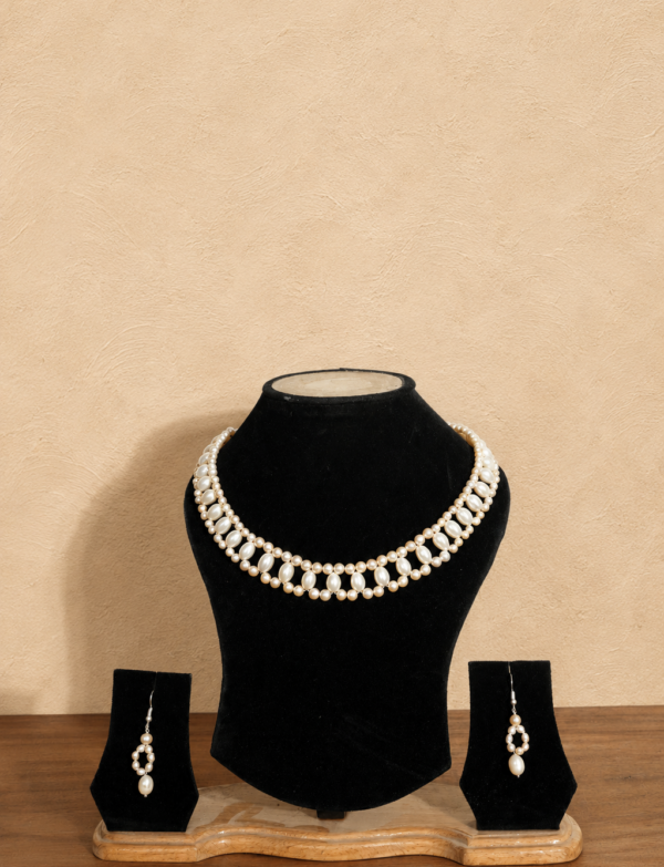 Fresh Water Pearl Necklace with Metal Clasp with Metal Earrings