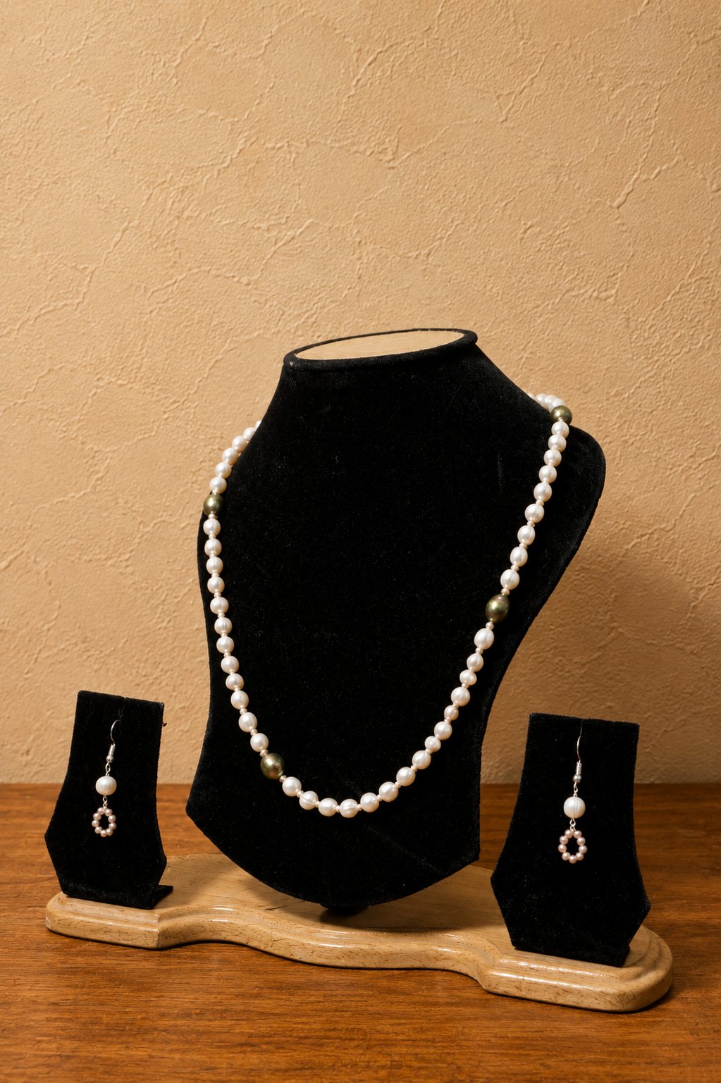 Fresh Water Pearl Necklace with Metal Clasp with Metal Earrings - Image 2