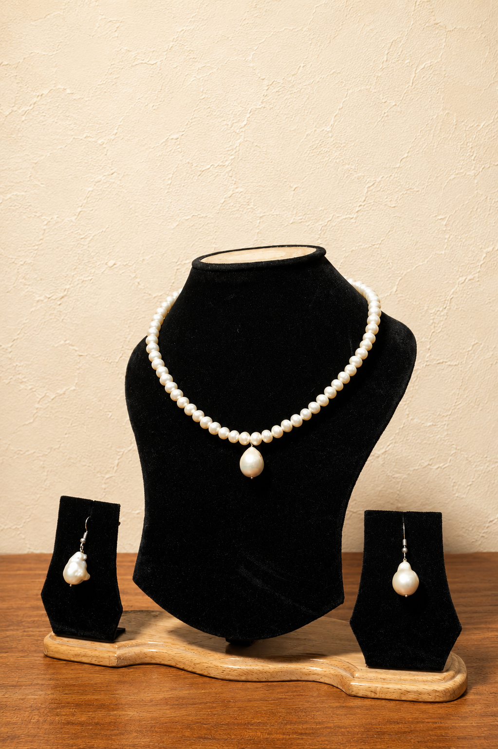 Fresh Water Pearl Necklace with Metal Clasp with Metal Earrings - Image 3