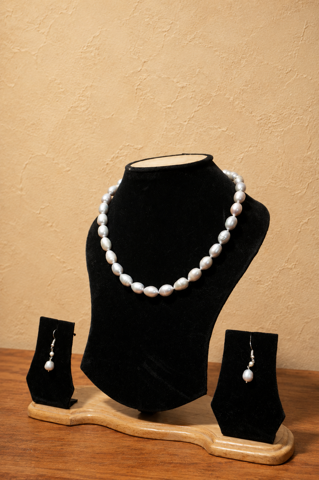 Fresh Water Pearl Necklace with Metal Clasp with Metal Earrings - Image 2