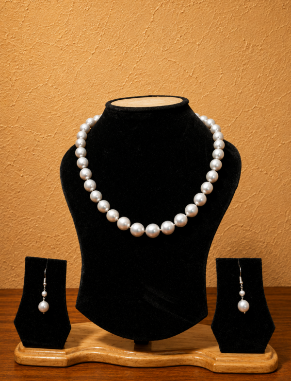 Fresh Water Pearl Knotted Necklace with Metal Clasp with Metal Earrings