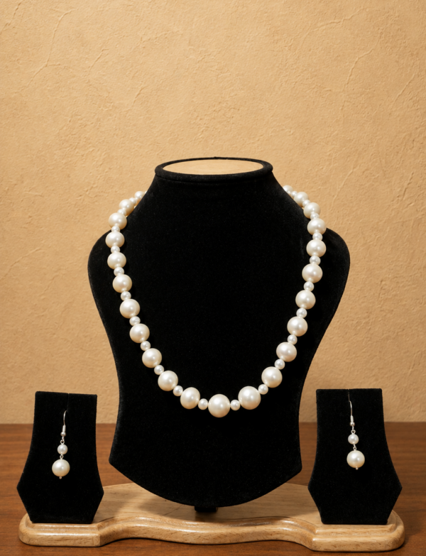Fresh Water Pearl Necklace with Metal Clasp with Metal Earrings