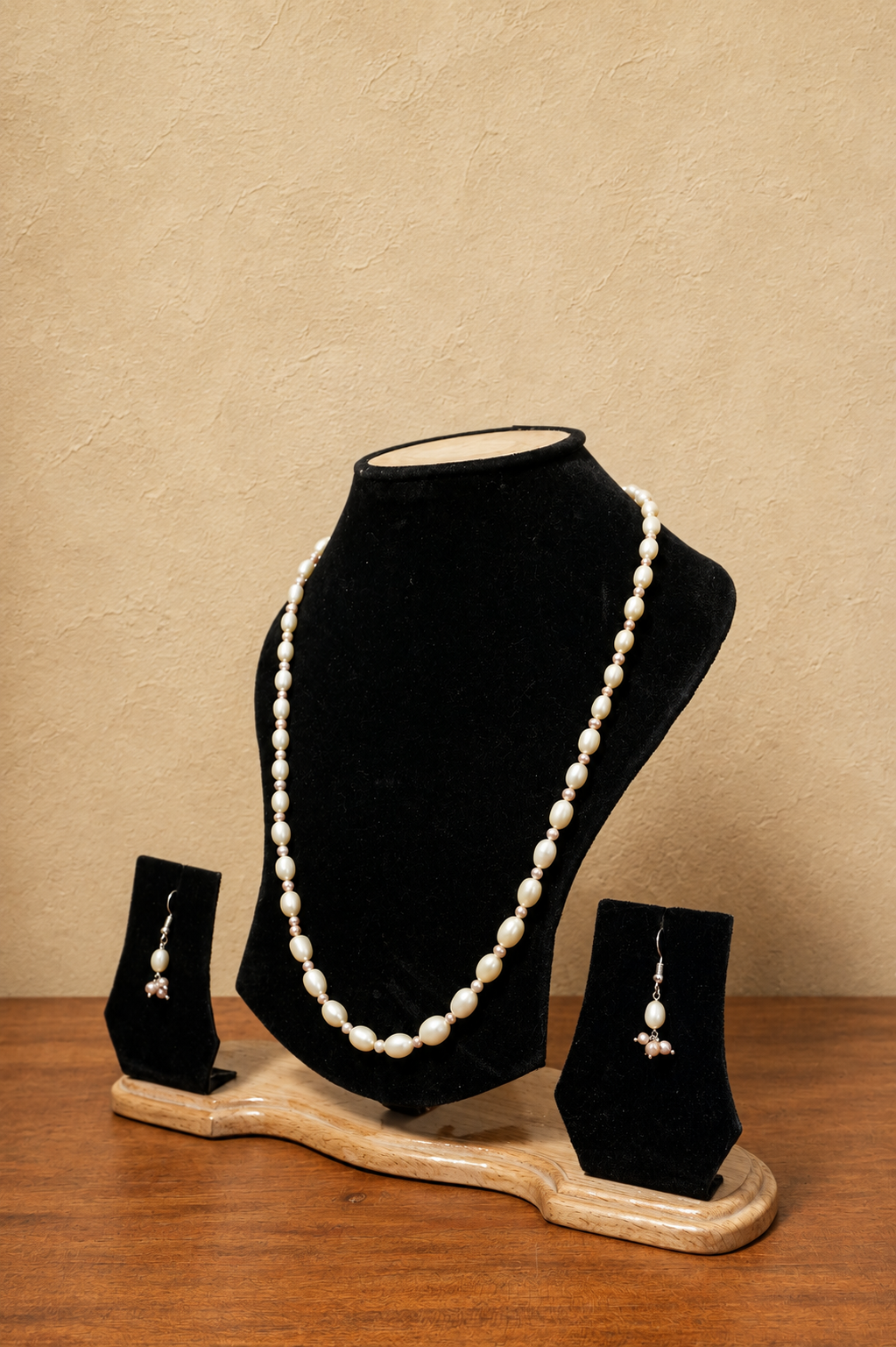 Fresh Water Pearl Necklace with Metal Clasp with Metal Earrings - Image 2