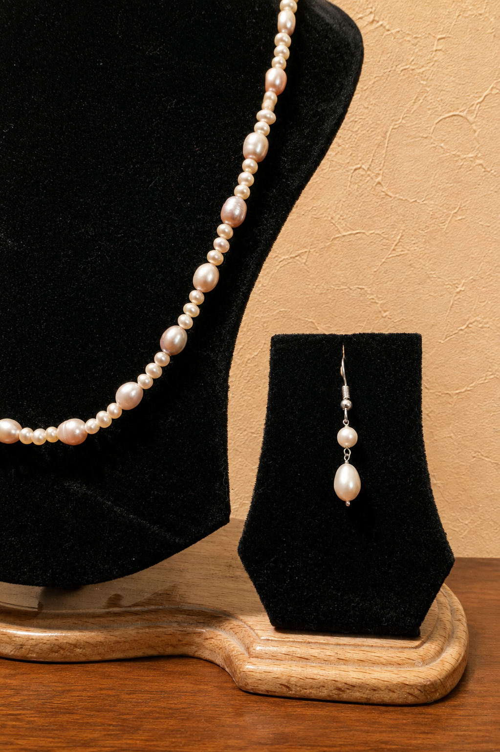 Fresh Water Pearl Necklace with Metal Clasp with Metal Earrings - Image 3