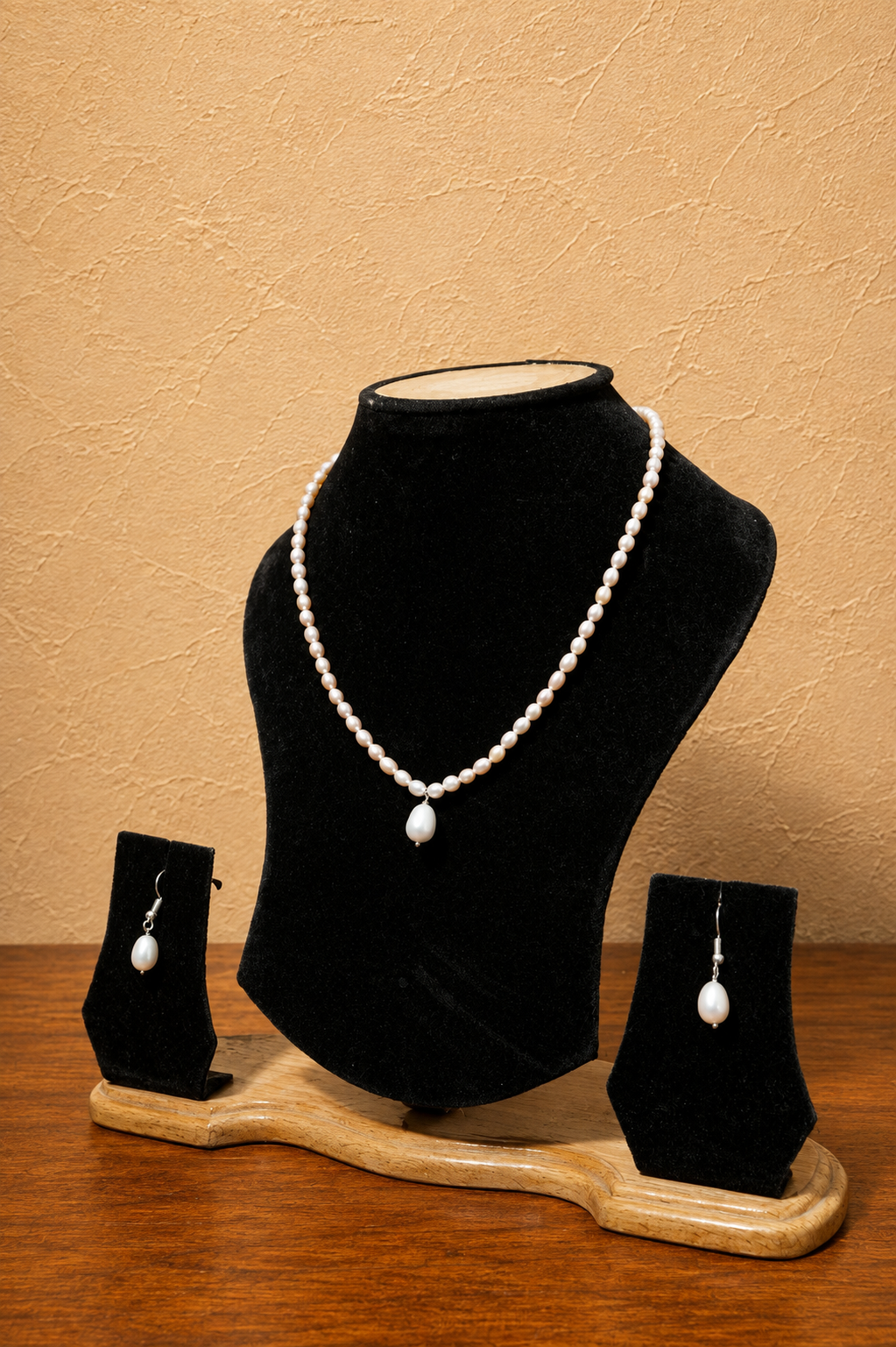 Fresh Water Pearl Necklace with Metal Clasp with Metal Earrings - Image 2