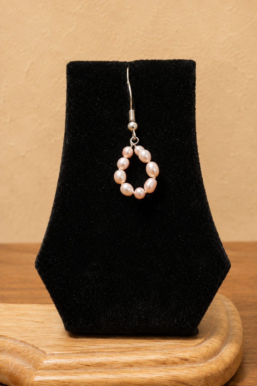 Fresh Water Pearl Necklace with Metal Clasp with Metal Earrings - Image 3