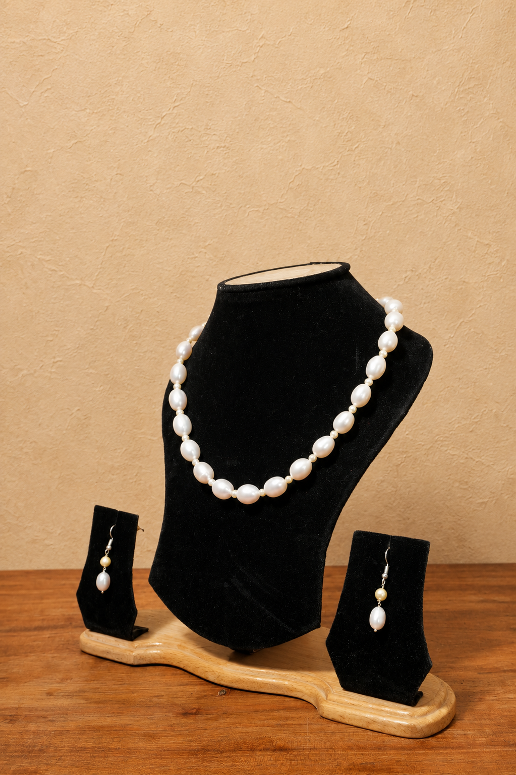 Fresh Water Pearl Necklace with Metal Clasp with Metal Earrings - Image 2