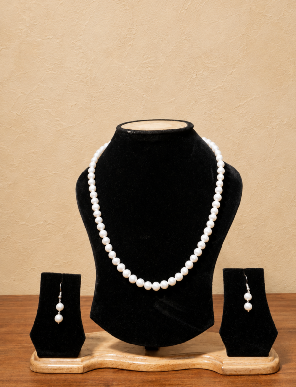 Fresh Water Pearl Necklace with Metal Clasp with Metal Earrings
