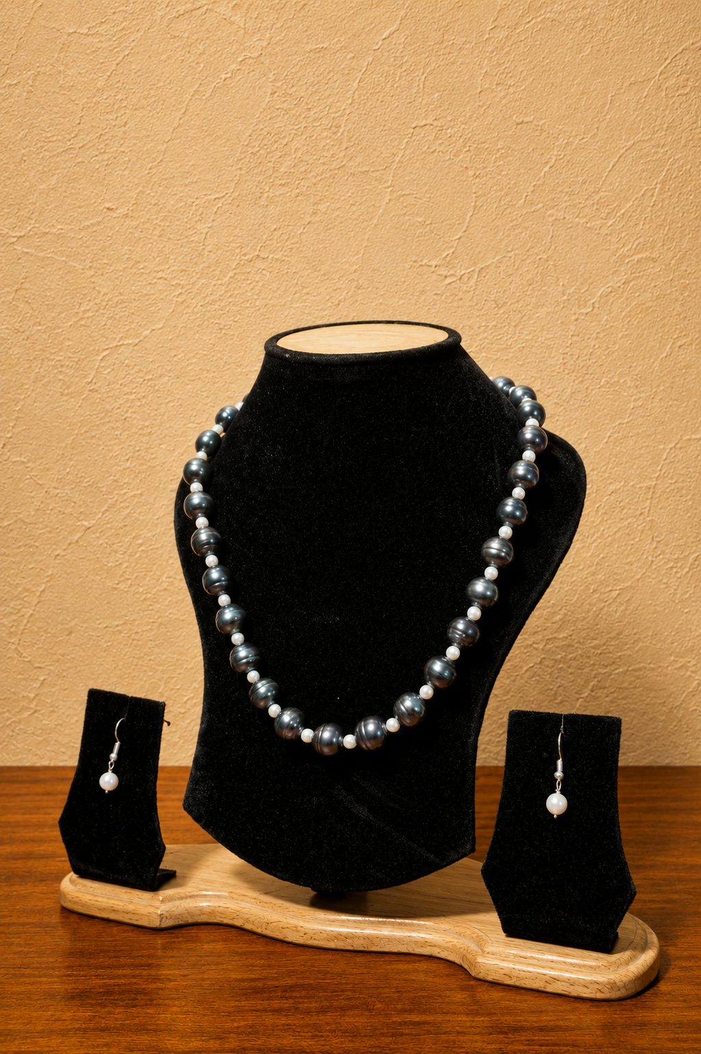 Fresh Water Pearl Necklace with Metal Clasp with Metal Earrings - Image 2