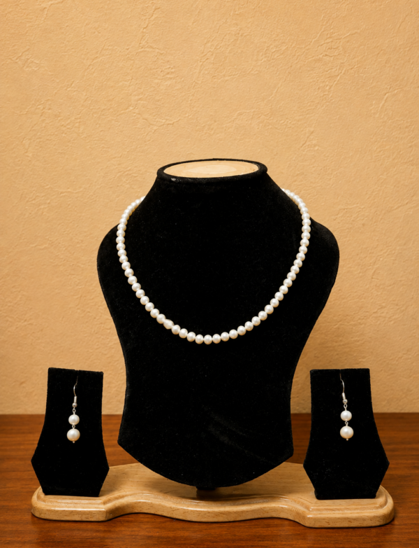 Fresh Water Pearl Knotted Necklace with Metal Clasp with Metal Earrings