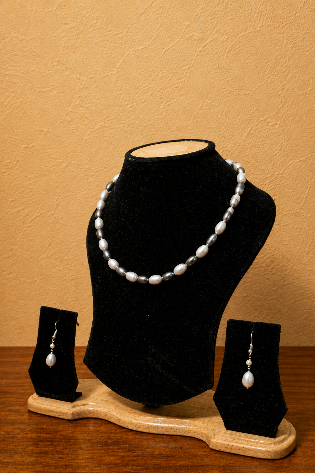 Fresh Water Pearl Necklace with Metal Clasp with Metal Earrings - Image 2