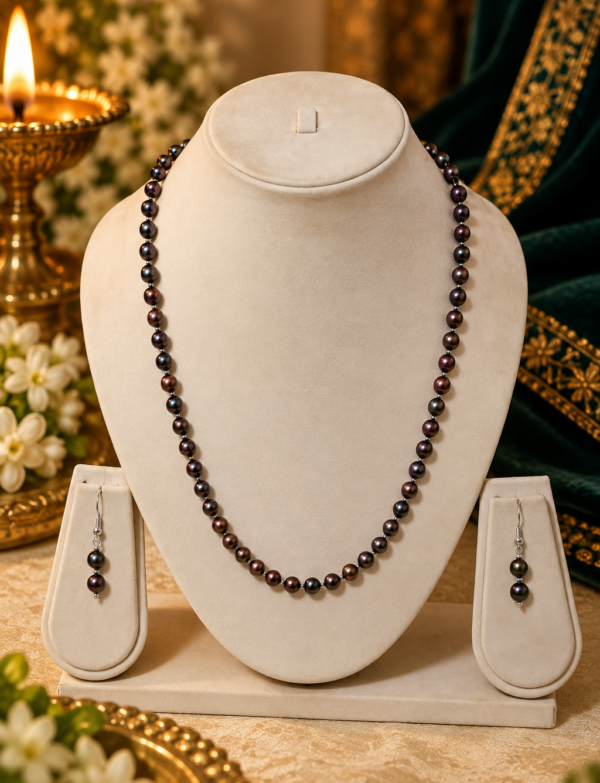 FRESH WATER PEARL  NECKLACE With METAL CLASP WITH METAL EARRINGS
