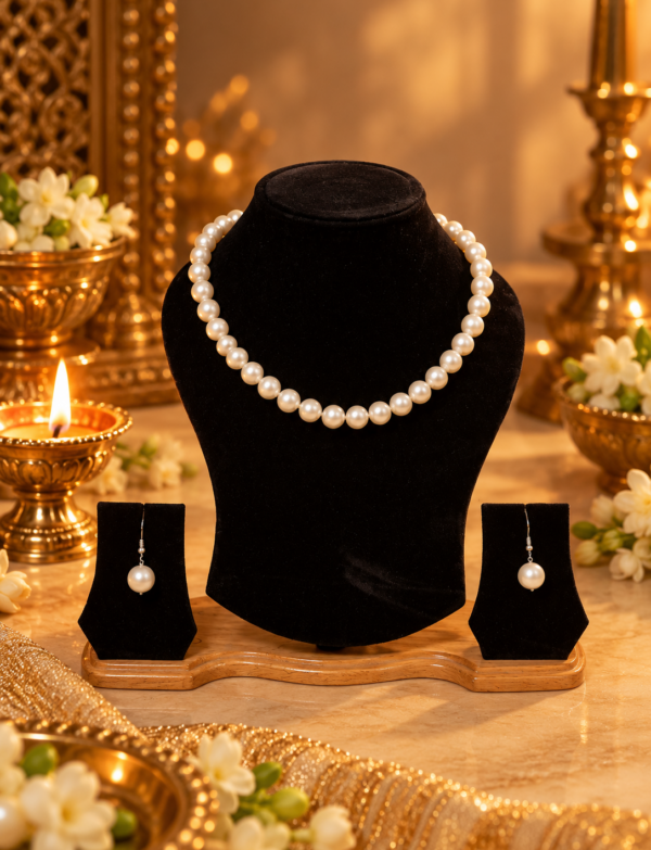FRESH WATER PEARL NECKLACE With METAL CLASP WITH METAL EARRINGS