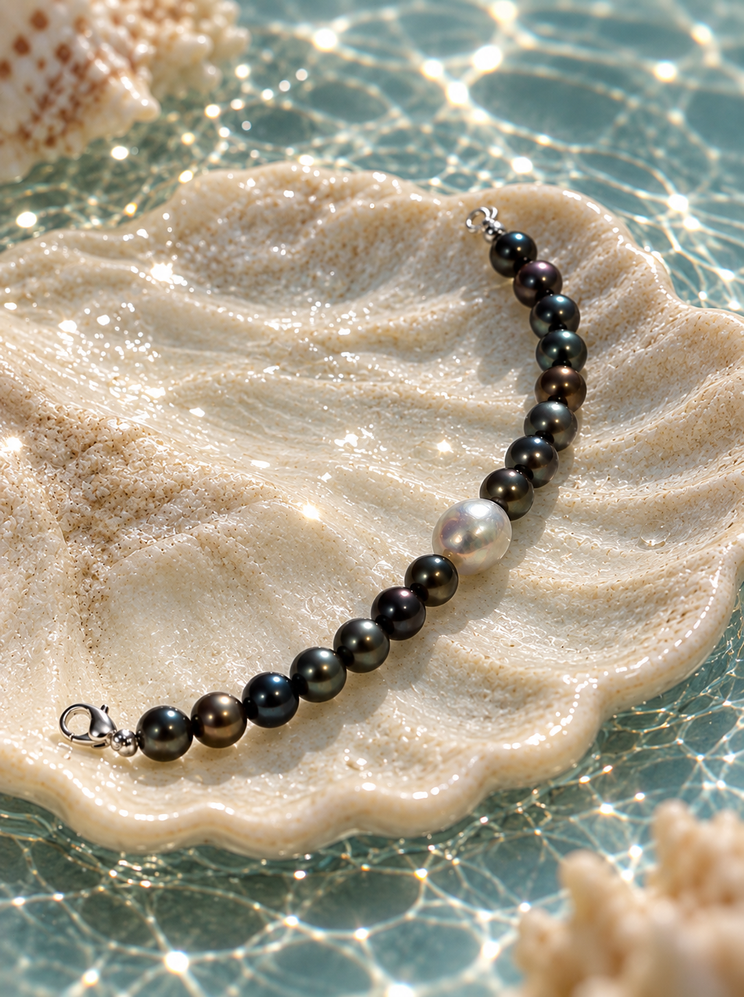 Freshwater Pearl Bracelet with Metal Clasp