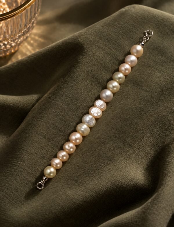 Freshwater Pearl Bracelet with Metal Clasp