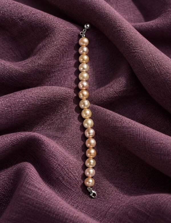 Freshwater Pearl Bracelet with Metal Clasp