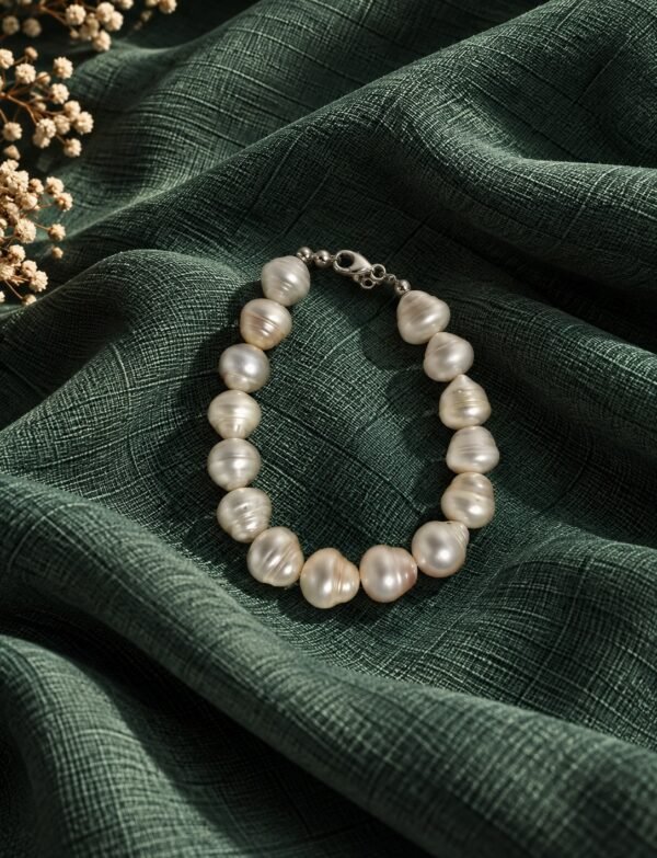Freshwater Pearl Bracelet with Metal Clasp