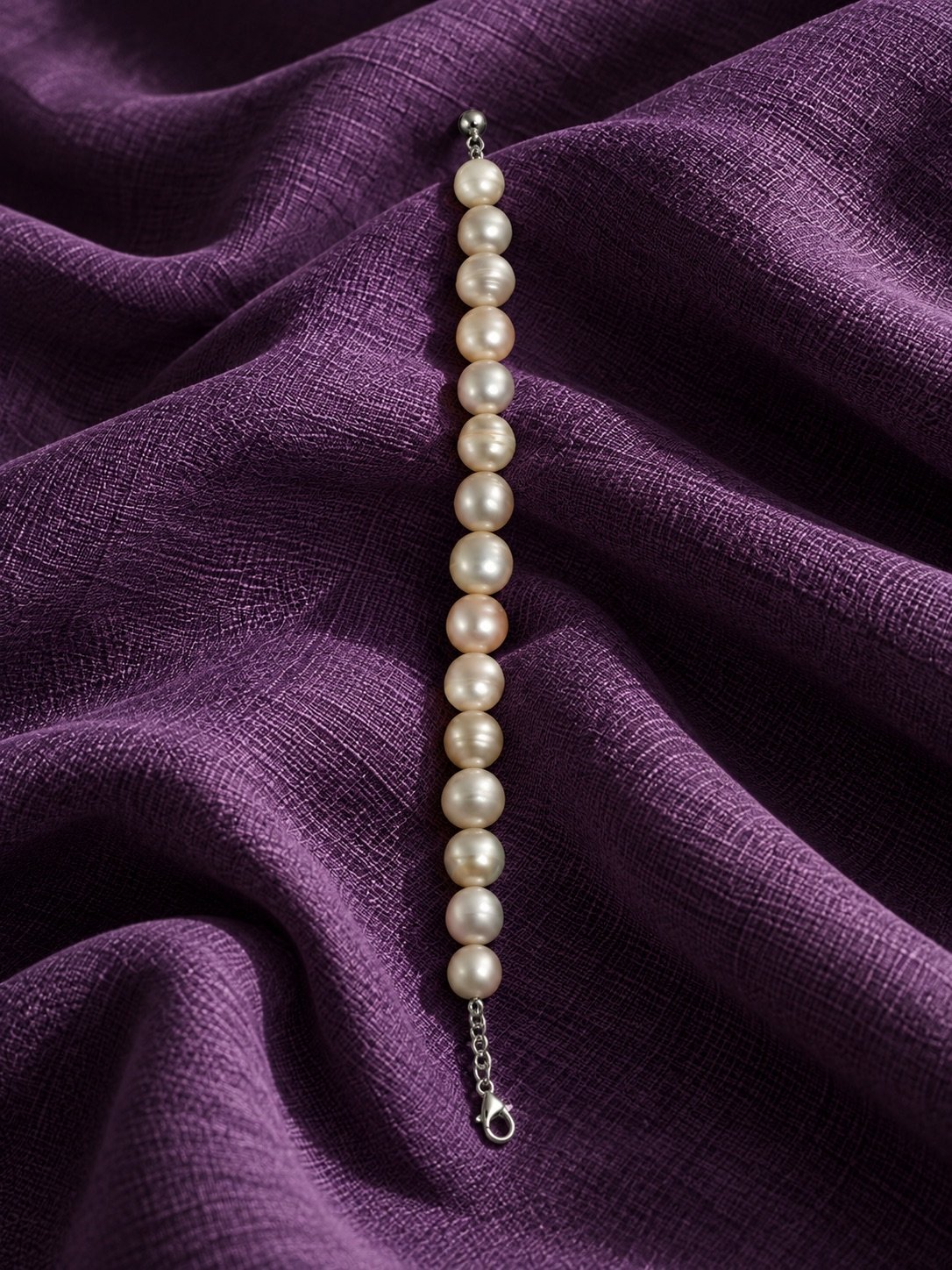 Freshwater Pearl Bracelet with Metal Clasp