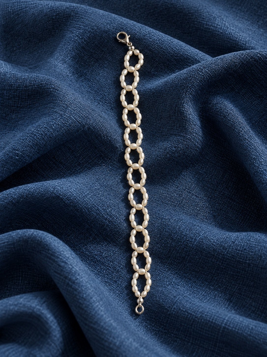 Freshwater Pearl Bracelet with Metal Clasp